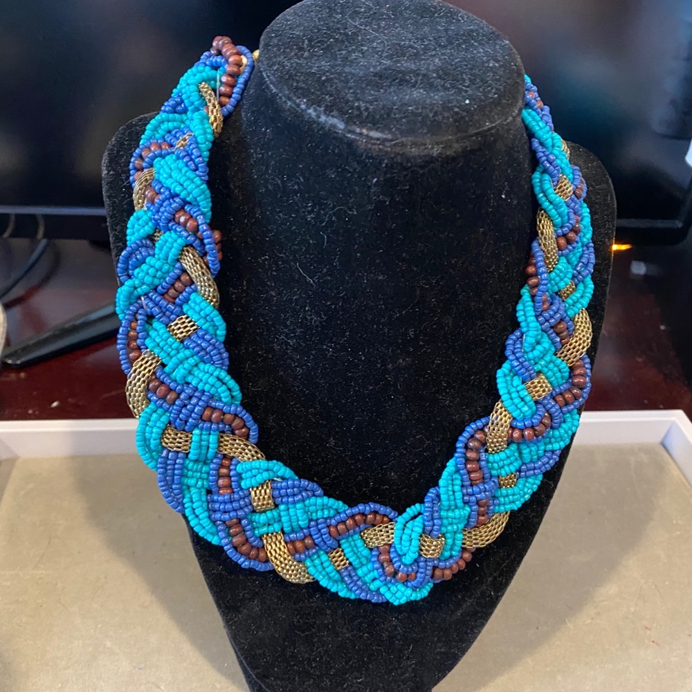 Beaded necklace